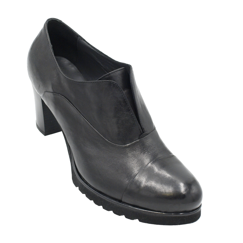Angela Calzature Numeri Speciali special numbers Shoes black leather heel 7 cm