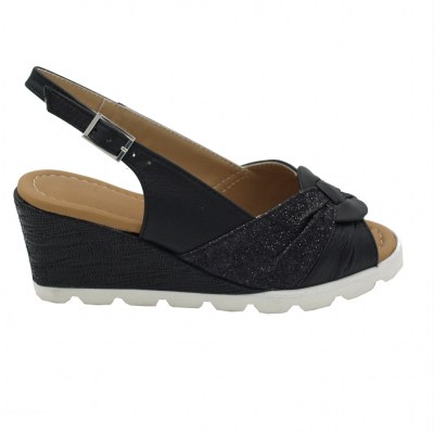 Angela Calzature Numeri Speciali sandali in pelle colore nero tacco basso 1-4 cm   31,32,33,34 numeri speciali    
