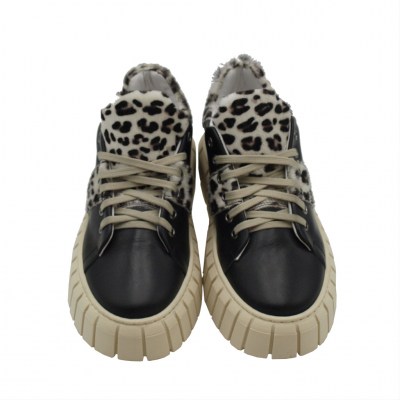 Angela Calzature sneakers in pelle colore nero tacco basso 1-4 cm        