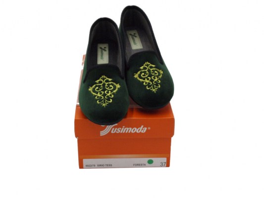 SUSIMODA pantofole in velluto colore verde tacco basso 1-4 cm   mod.friulana ricamo filo oro     