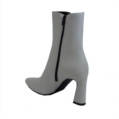 Angela Calzature stivali alla caviglia in sintetico colore avorio tacco alto 8-11 cm        