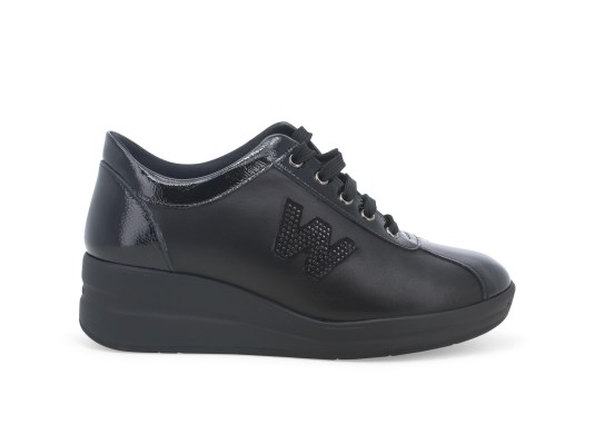 Sneakers in vernice e pelle nero r25642