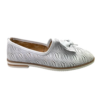 SHOES4ME mocassino scarpa donna accollato traforato slipon con fiocco bianco soft