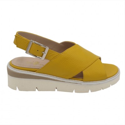 Angela Calzature Numeri Speciali sandali in pelle colore giallo tacco basso 1-4 cm   Numeri 33.34,42,43 numeri speciali    