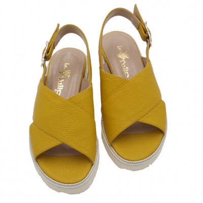 Angela Calzature Numeri Speciali sandali in pelle colore giallo tacco basso 1-4 cm   Numeri 33.34,42,43 numeri speciali    